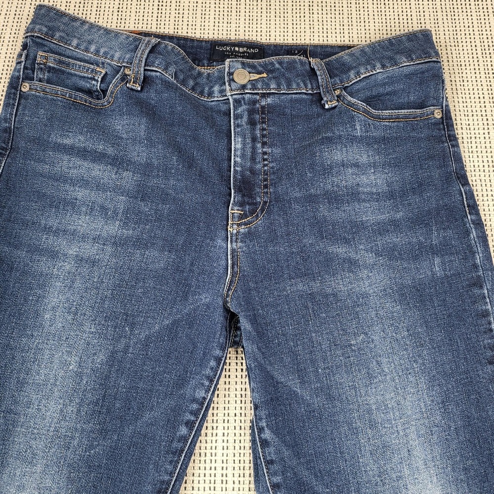 Lucky Brand Jeans Womens 12 Blue Med Wash Mid Rise Slim‎ Straight 33x31 Denim